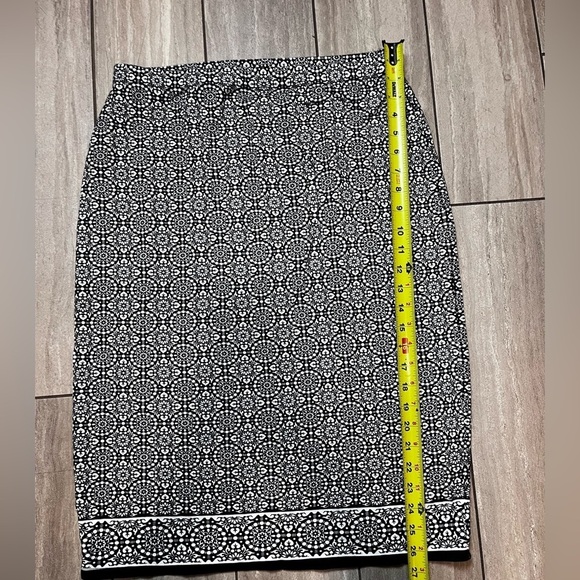 Max Studio Womens Pencil Black Casual Skirt Large - Picture 3 of 5